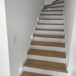 nowoczesne drewniane schody